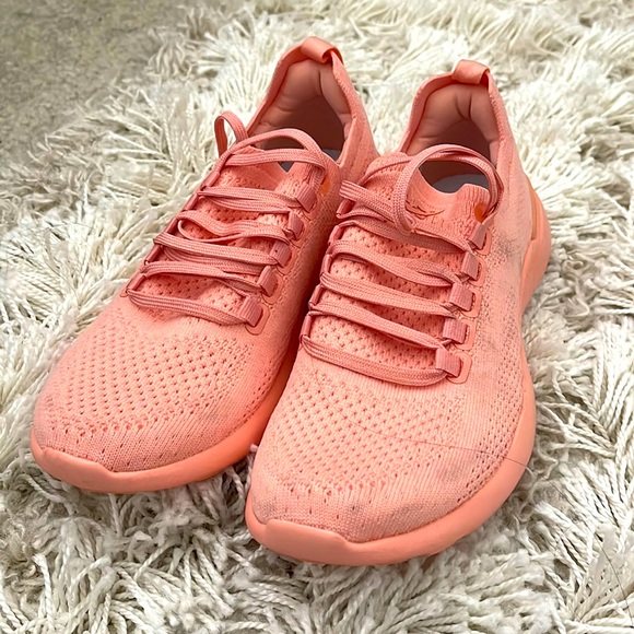 NWOT APL TechLoom BreezeKnit Running Shoe Sneaker Women Size US 5 - Salmon Pink - Picture 1 of 5